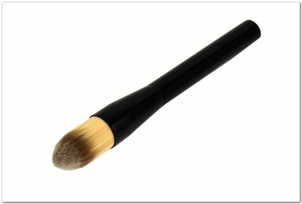 Tapered Foundation Brush