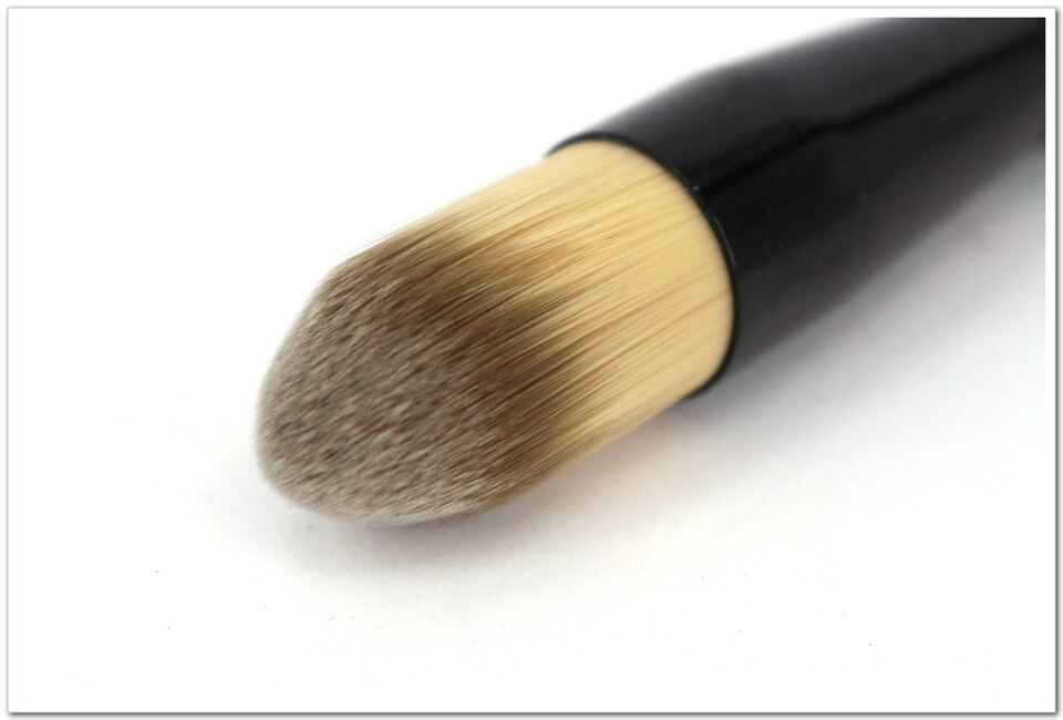 Tapered Foundation Brush